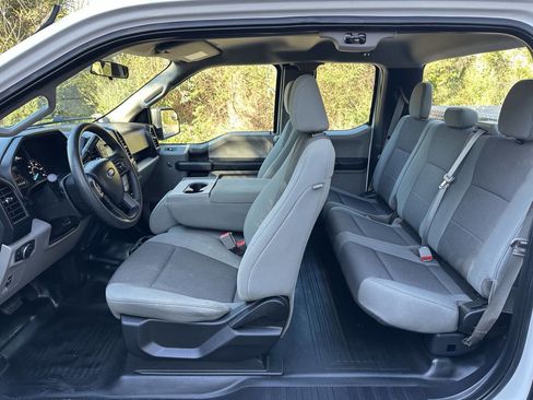 Used 2018 Ford F150 XL w/ Equipment Group 101A Mid image 11