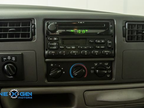 Used 2001 Ford F350 Lariat AWD/4WD image 17