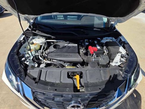 Used 2023 Nissan Rogue SL image 28