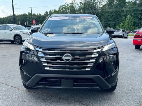 Certified 2024 Nissan Rogue SV FWD image 8