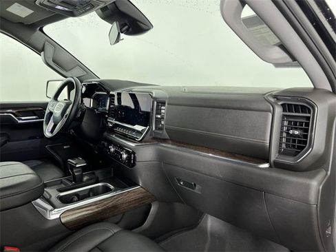 Certified 2024 GMC Sierra 1500 Elevation w/ Elevation Premium Package image 29
