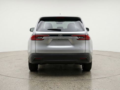 Used 2025 Toyota Grand Highlander FWD image 7