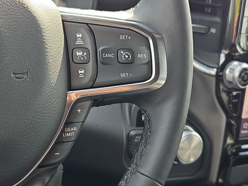 Used 2025 RAM 1500 Laramie w/ Sport Appearance Package AWD/4WD image 18