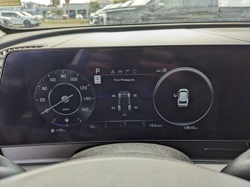 Used 2023 Kia Sportage SX image 32