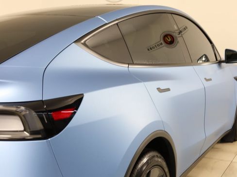 Used 2026 Tesla Model Y Long Range image 39