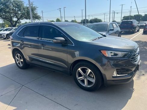 Used 2019 Ford Edge SEL w/ Equipment Group 201A FWD image 2