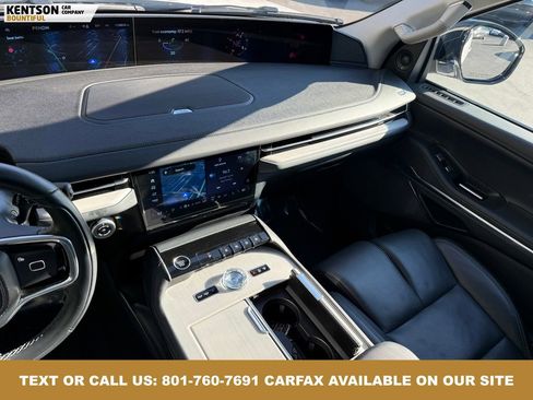 Used 2025 Lincoln Navigator L Reserve image 24