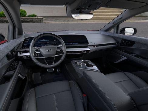 New 2025 Cadillac Optiq Sport 1 w/ LPO, Floor Liner Package image 15