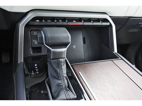 Used 2025 Toyota Sequoia Capstone w/ Tow Technology Package AWD/4WD image 26