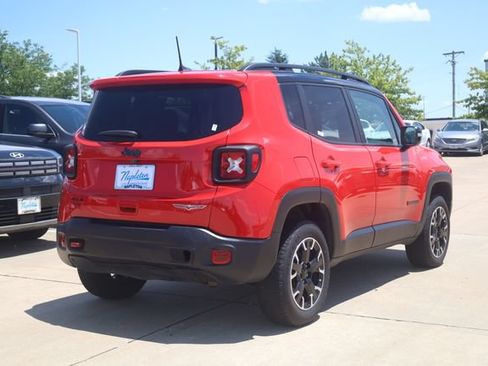 Used 2023 Jeep Renegade Trailhawk w/ Trailhawk Elite Group AWD/4WD image 5