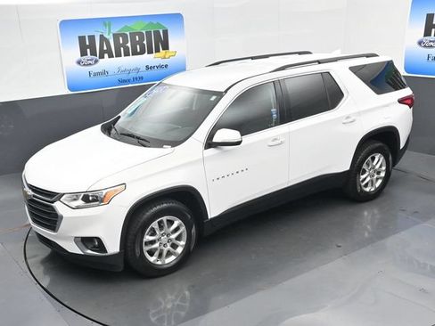 Used 2021 Chevrolet Traverse LT FWD image 24