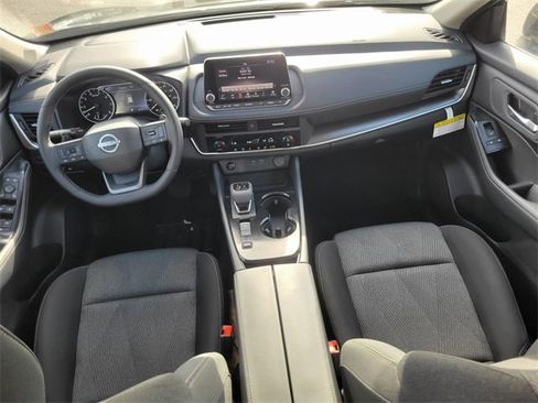 Used 2026 Nissan Rogue SV image 11