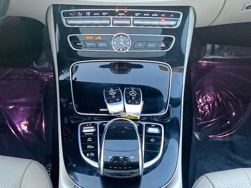 Used 2017 Mercedes-Benz E 300 4MATIC w/ Premium 1 Package image 10