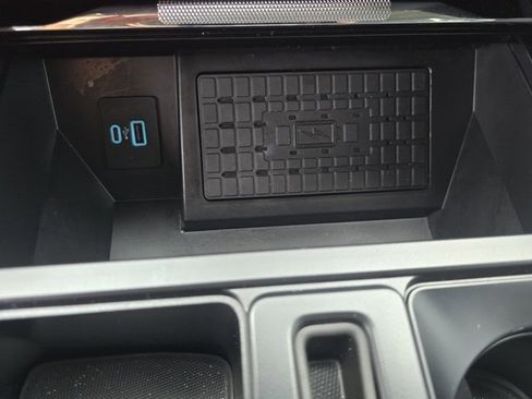 Used 2023 Ford F150 Lariat w/ Trailer Tow Package image 33