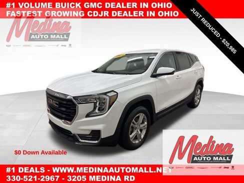 Used 2024 GMC Terrain SLE AWD/4WD image 1