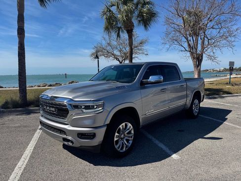 Used 2024 RAM 1500 Limited image 2