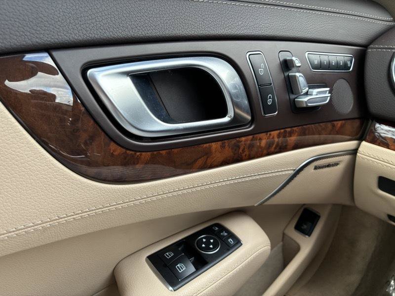 Used 2016 Mercedes-Benz SL 400 image 30