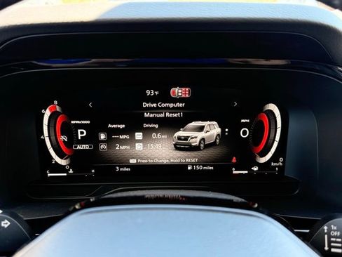 New 2026 Nissan Pathfinder SL image 32