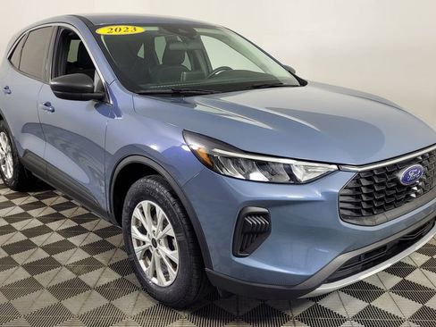 Used 2023 Ford Escape Active image 1