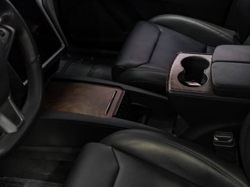 Used 2018 Tesla Model X 75D image 26