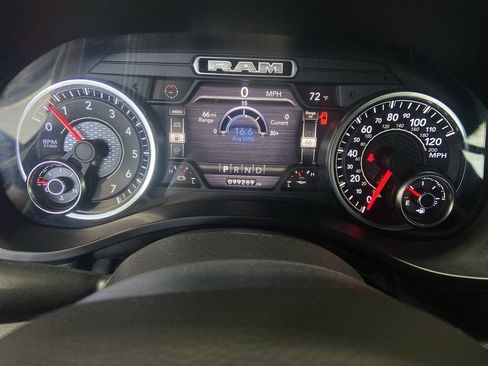 Used 2020 RAM 1500 Big Horn AWD/4WD image 12