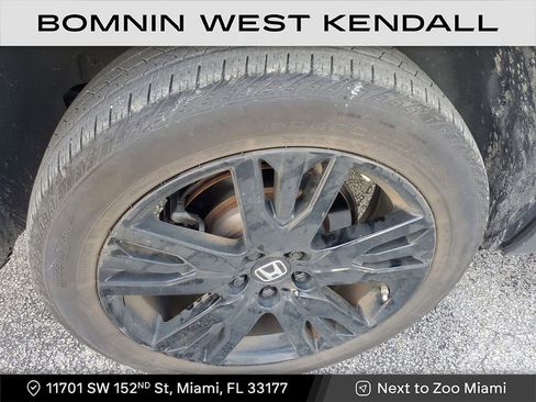 Used 2022 Honda Pilot Black Edition image 9