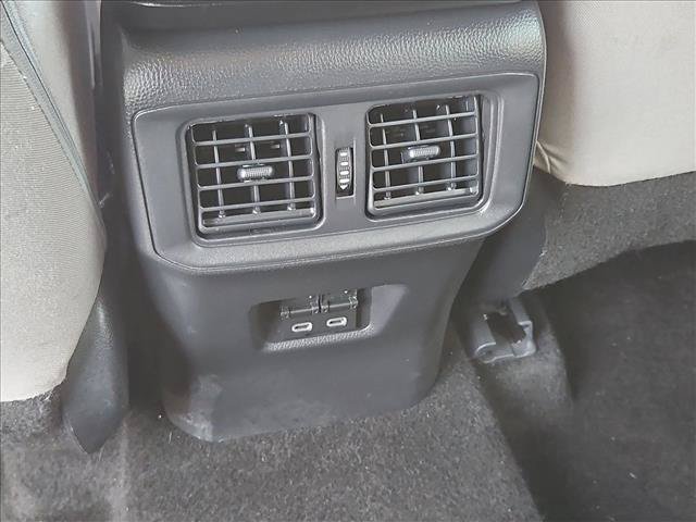 Used 2025 Toyota RAV4 XLE FWD image 23