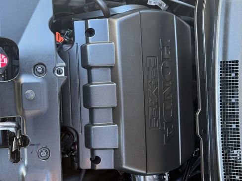 Used 2016 Honda Odyssey LX image 28