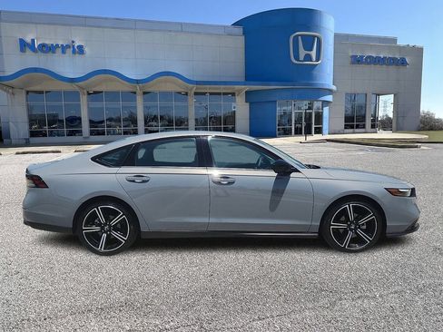 Certified 2026 Honda Accord SE image 5