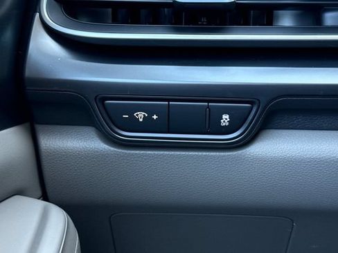 New 2026 Kia Carnival FWD image 33