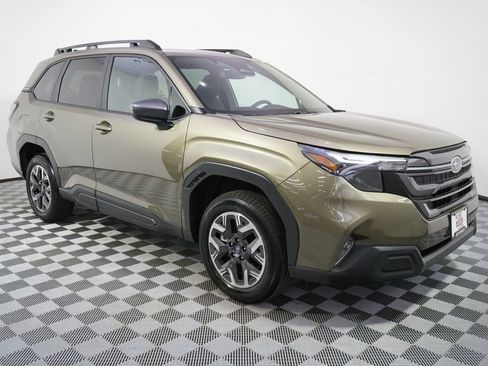 Used 2026 Subaru Forester Premium AWD/4WD image 8