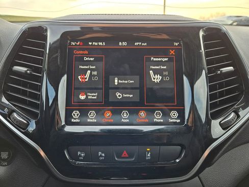 Used 2019 Jeep Cherokee Limited w/ Technology Group AWD/4WD image 24