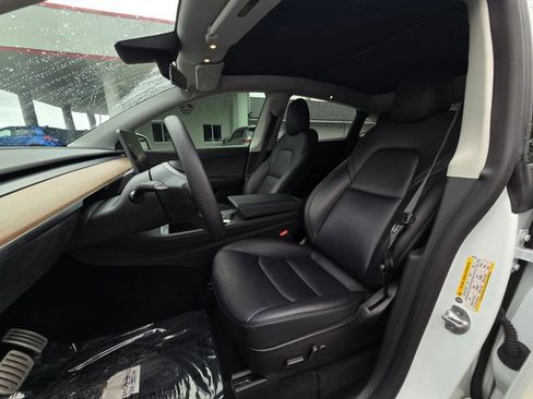 Used 2022 Tesla Model Y Performance AWD/4WD image 4