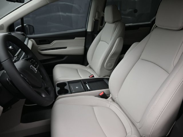 Certified 2026 Honda Odyssey EX-L image 33