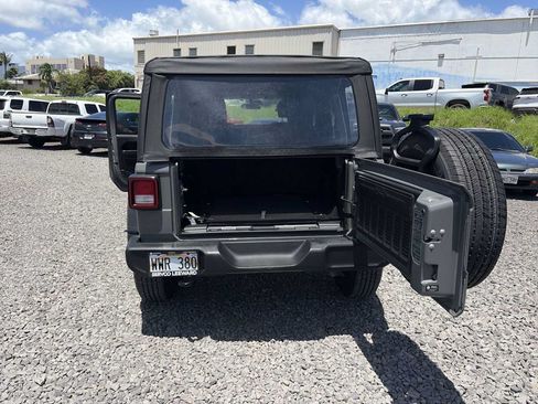 Used 2023 Jeep Wrangler Unlimited Sport AWD/4WD image 20