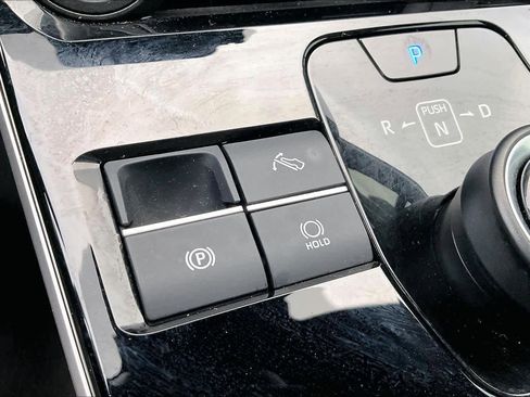 Used 2024 Toyota bZ4X XLE image 30