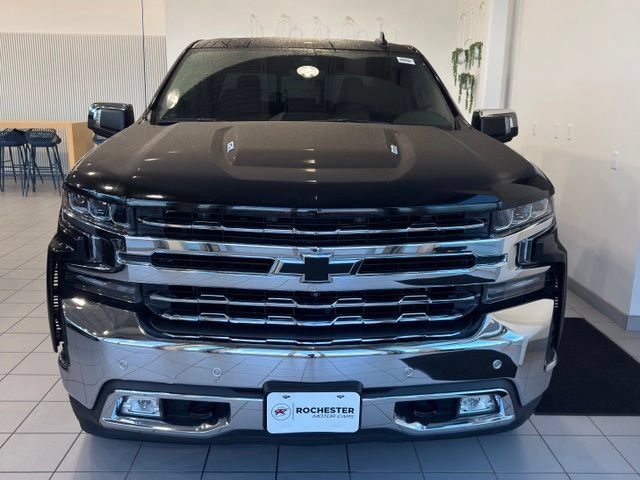 Used 2020 Chevrolet Silverado 1500 LTZ w/ LTZ Plus Package AWD/4WD image 38