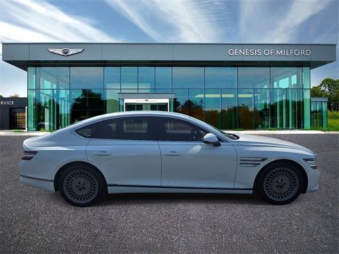 Used 2022 Genesis G80 2.5T w/ Prestige Package image 5