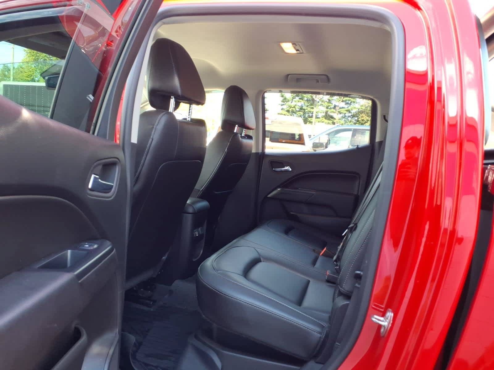 Used 2019 Chevrolet Colorado ZR2 w/ Colorado ZR2 Bison Edition AWD/4WD image 17