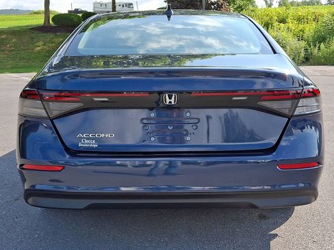 Used 2023 Honda Accord EX image 8