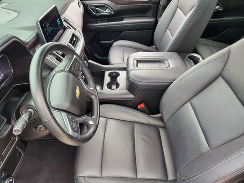 Certified 2024 Chevrolet Tahoe LT w/ Luxury Package RWD image 9