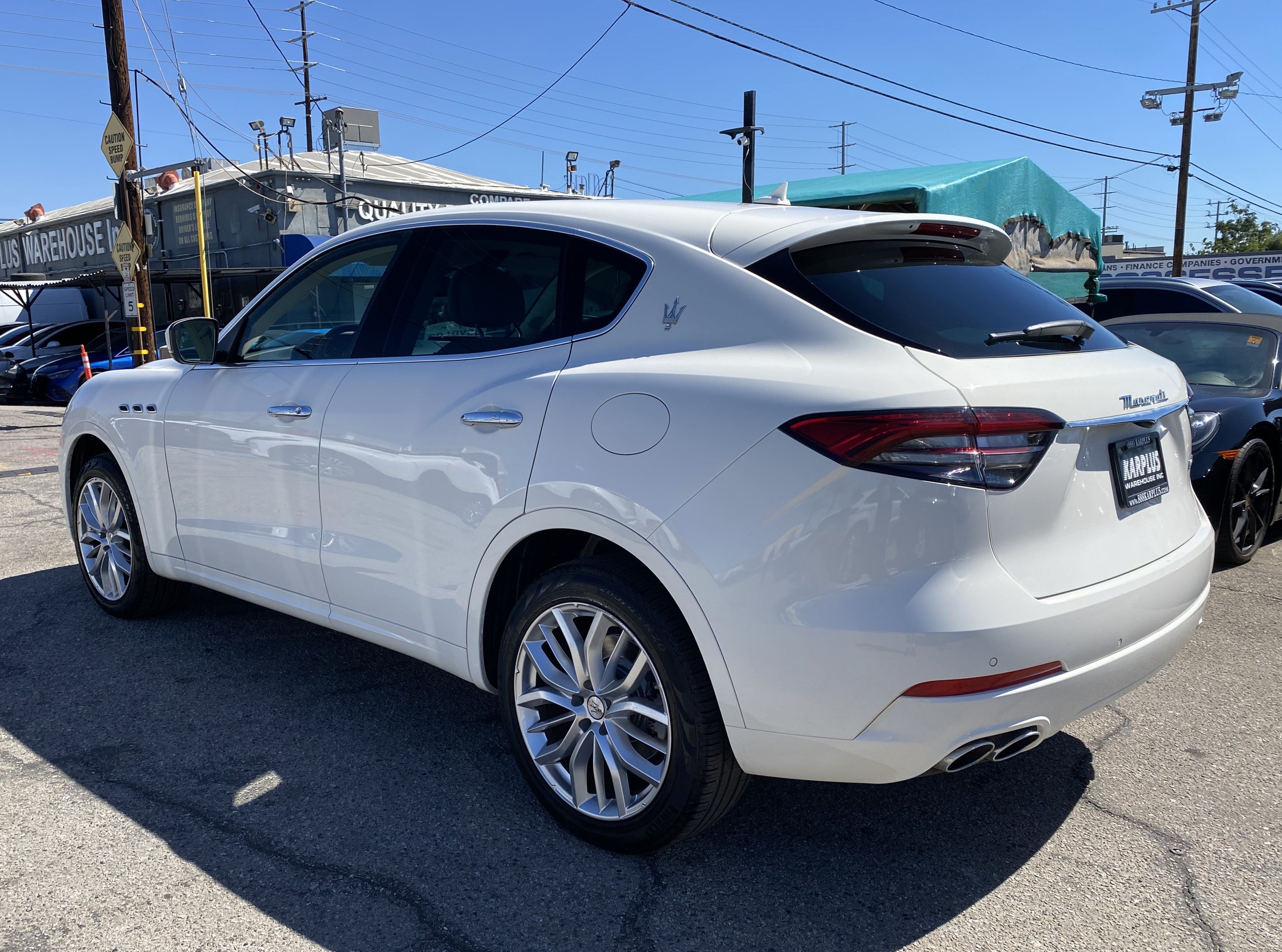 Used 2022 Maserati Levante GT AWD/4WD image 9
