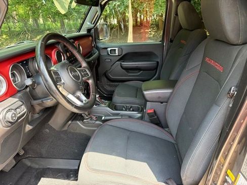 Used 2021 Jeep Gladiator Rubicon AWD/4WD image 9