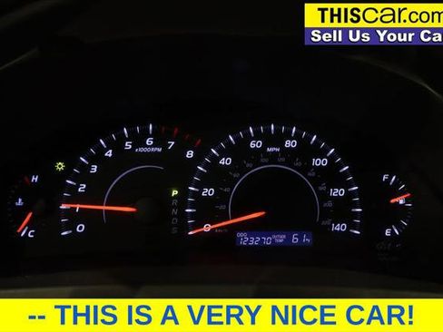 Used 2011 Toyota Camry LE image 10