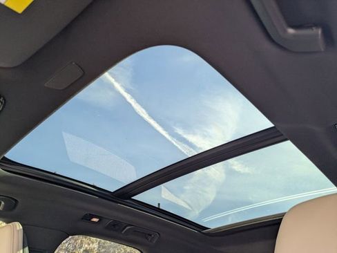 New 2026 Volvo XC60 B5 Plus w/ Protection Package Premier image 22