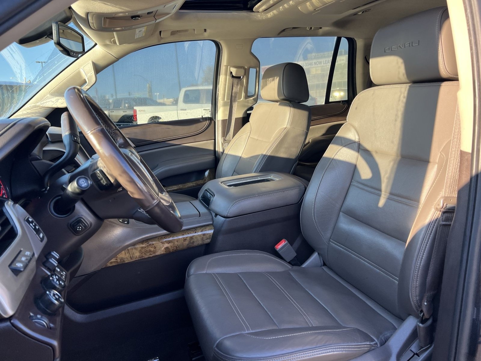 Used 2016 GMC Yukon Denali w/ Open Road Package AWD/4WD image 13