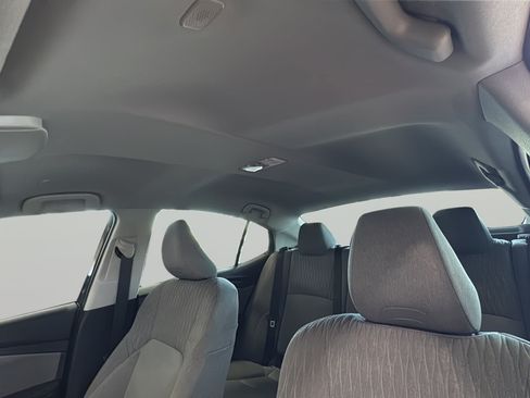 Used 2025 Toyota Camry LE FWD image 31