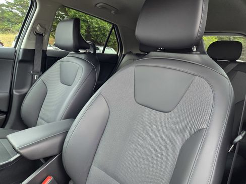 Certified 2023 Kia Niro Wind FWD image 15