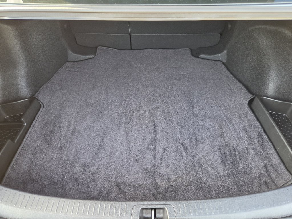 Used 2024 Toyota Corolla LE FWD image 28