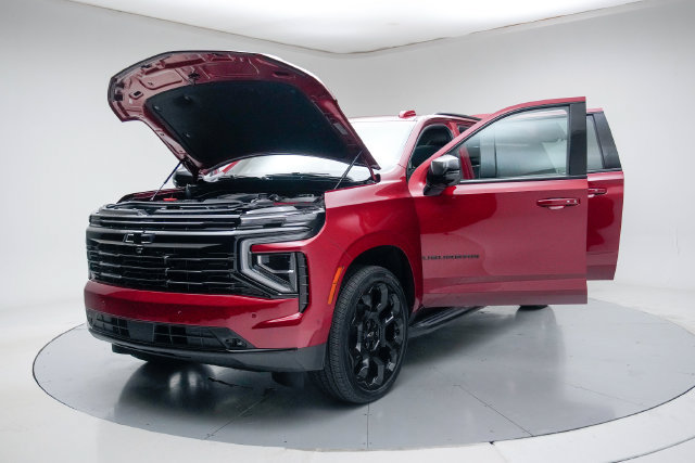 New 2026 Chevrolet Suburban RST AWD/4WD image 19